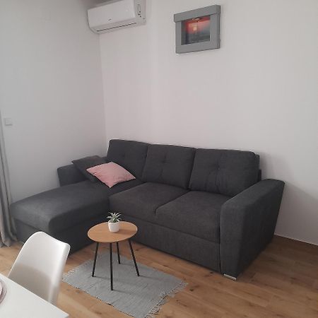 Apartments Filipovic Biograd Na Moru Buitenkant foto