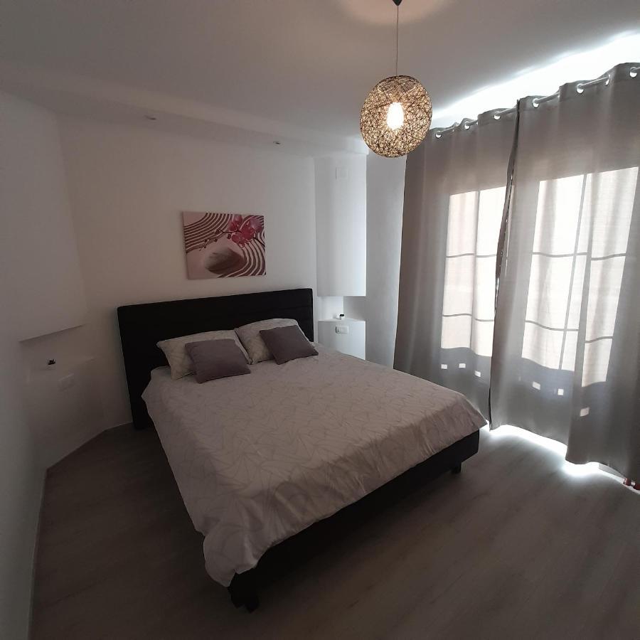 Apartments Filipovic Biograd Na Moru Buitenkant foto