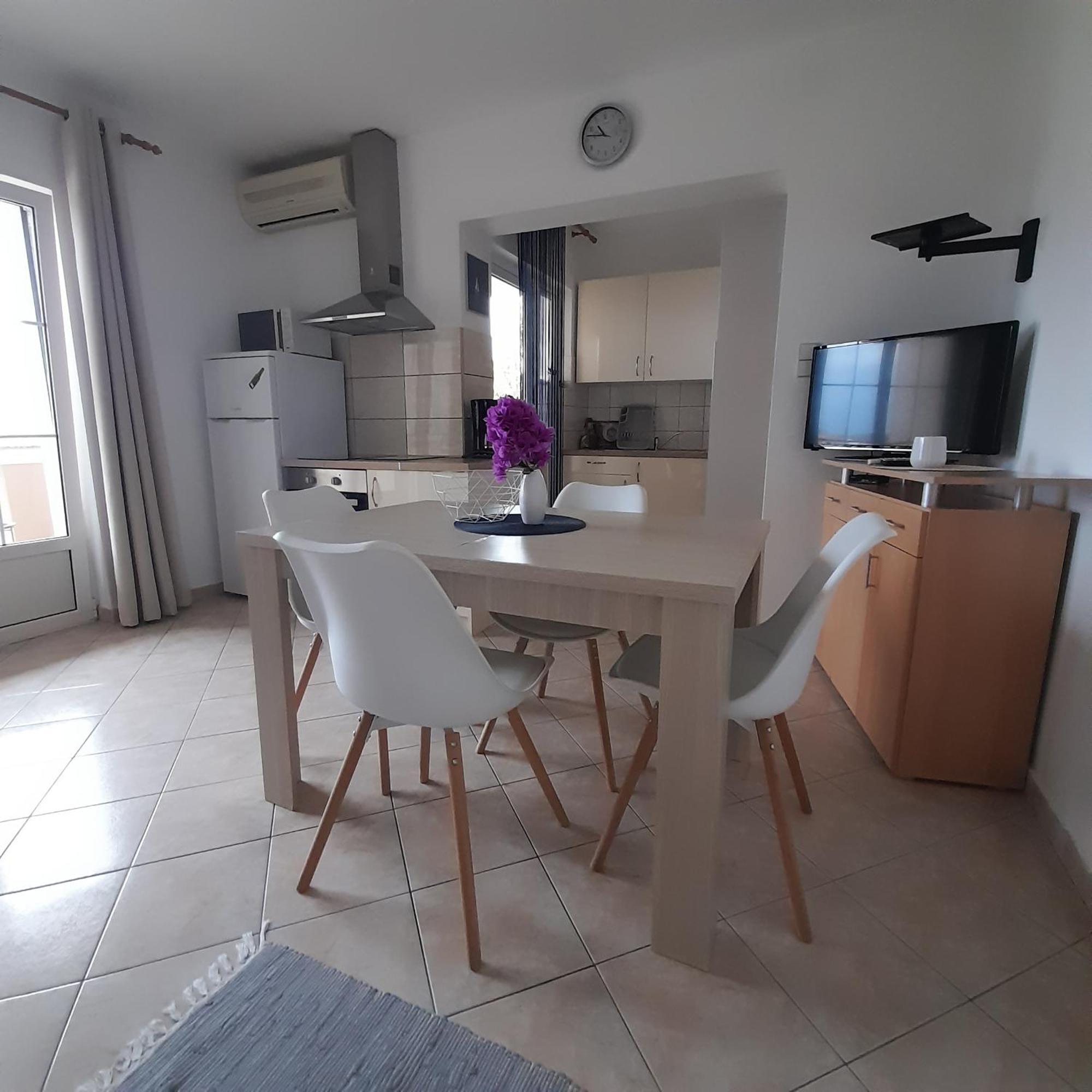 Apartments Filipovic Biograd Na Moru Buitenkant foto