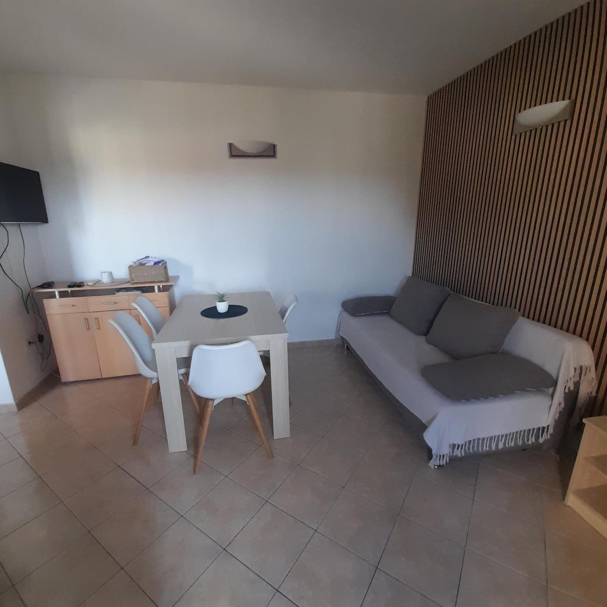 Apartments Filipovic Biograd Na Moru Buitenkant foto